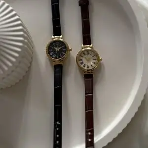 رومانسون چرم دایره ای